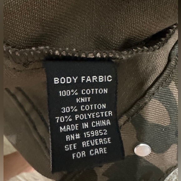 🛍️NWOT Fire & Rain Camouflage hoodie jacket Size large measurements posted. - Picture 8 of 9